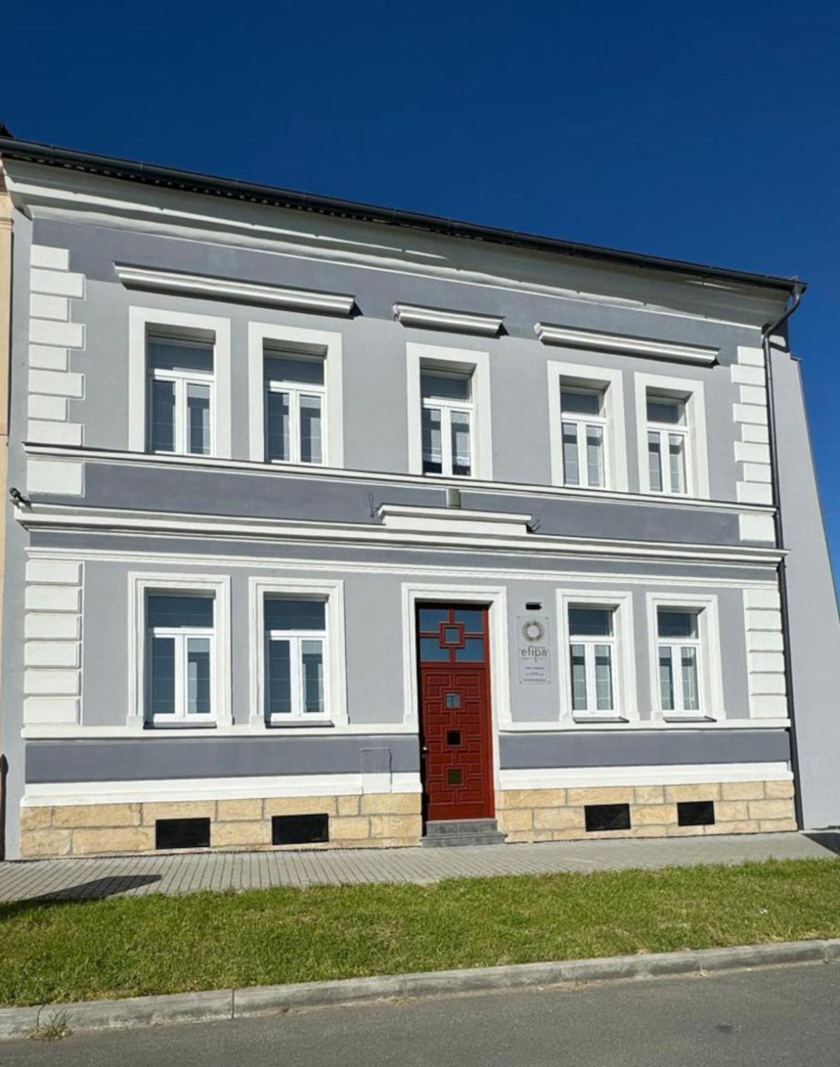 Efipa Glamour Apartments Plzen Luaran gambar