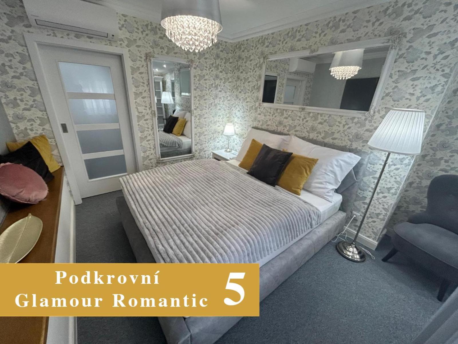 Efipa Glamour Apartments Plzen Luaran gambar