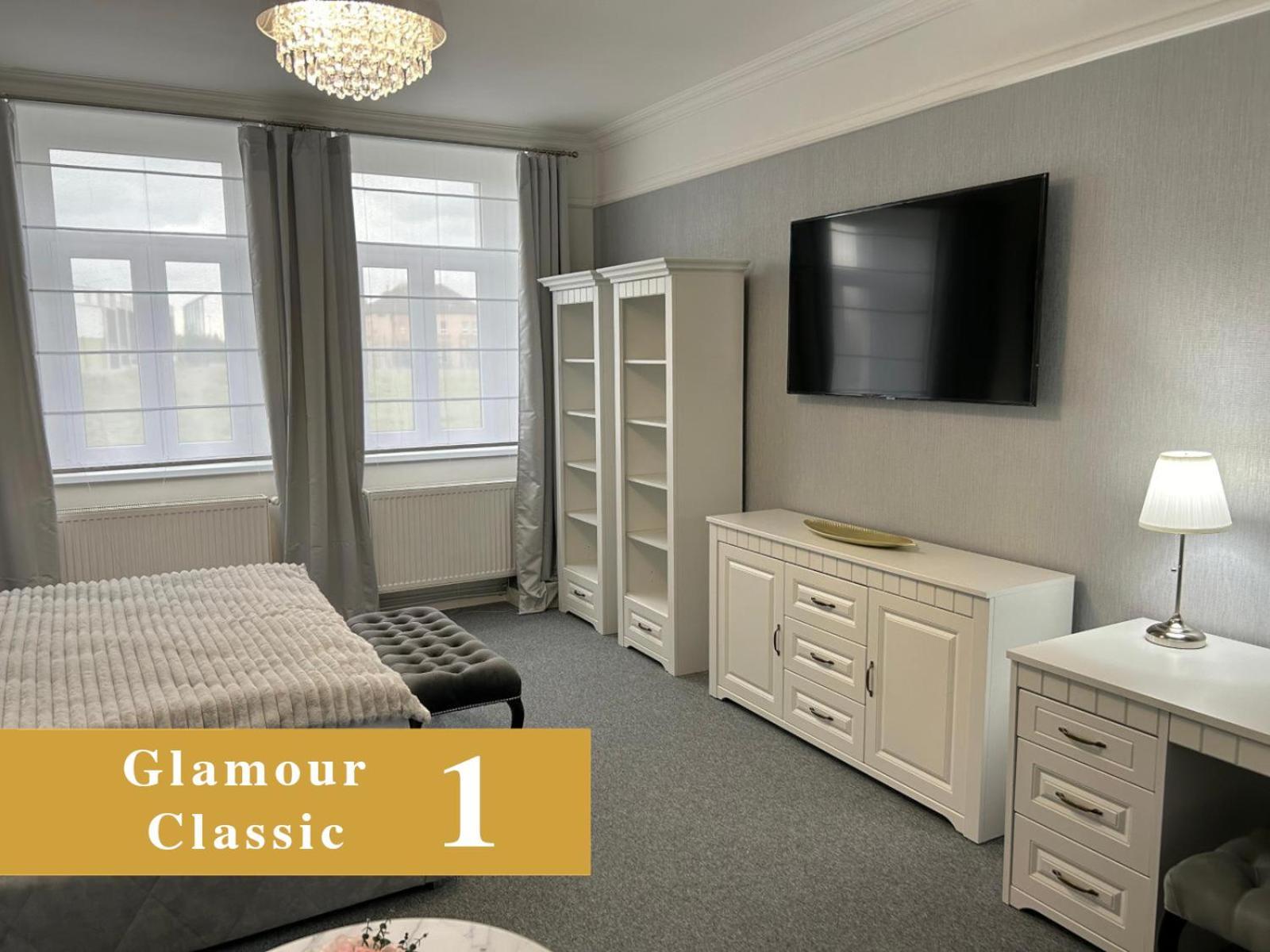 Efipa Glamour Apartments Plzen Luaran gambar