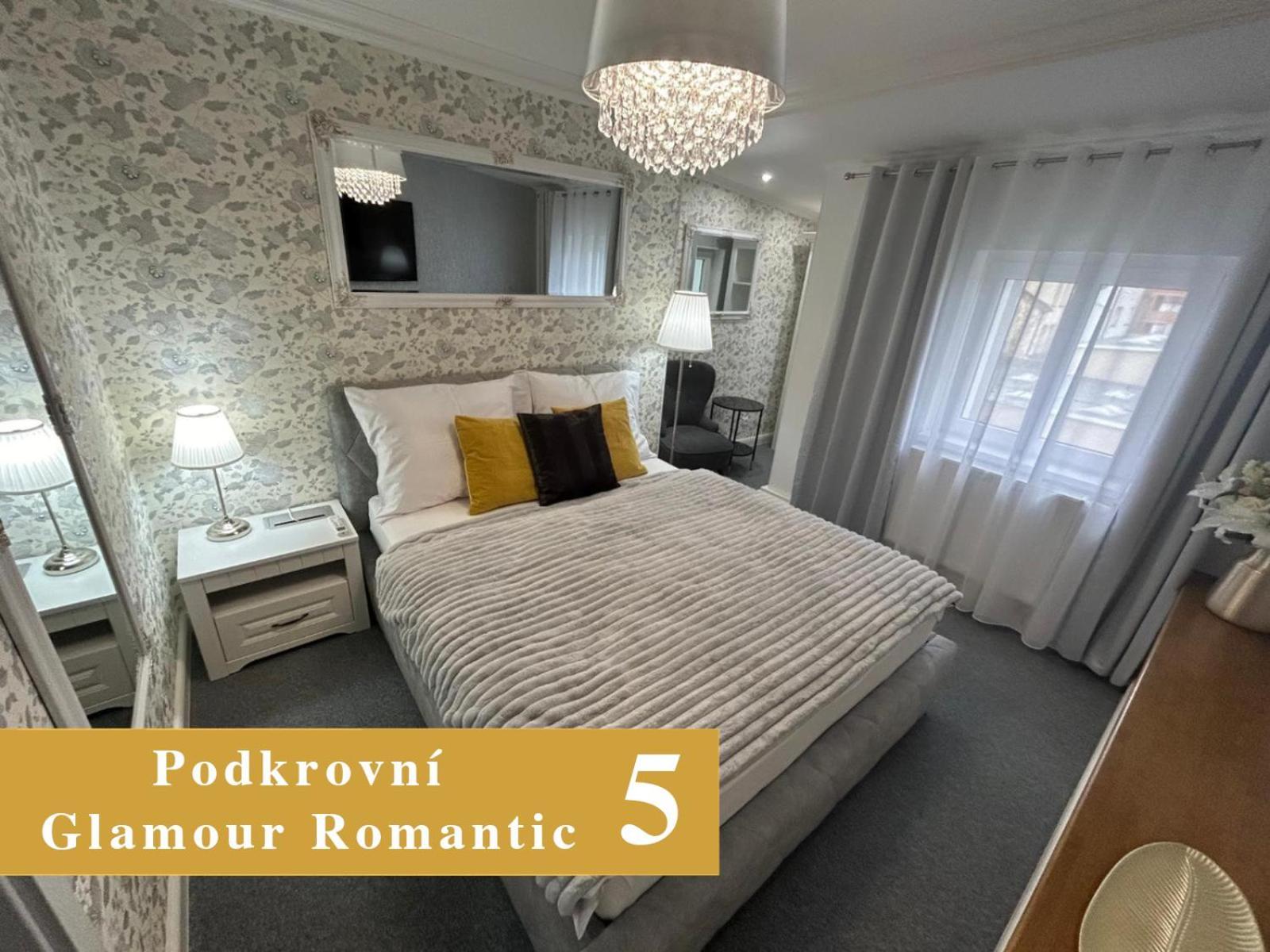 Efipa Glamour Apartments Plzen Luaran gambar