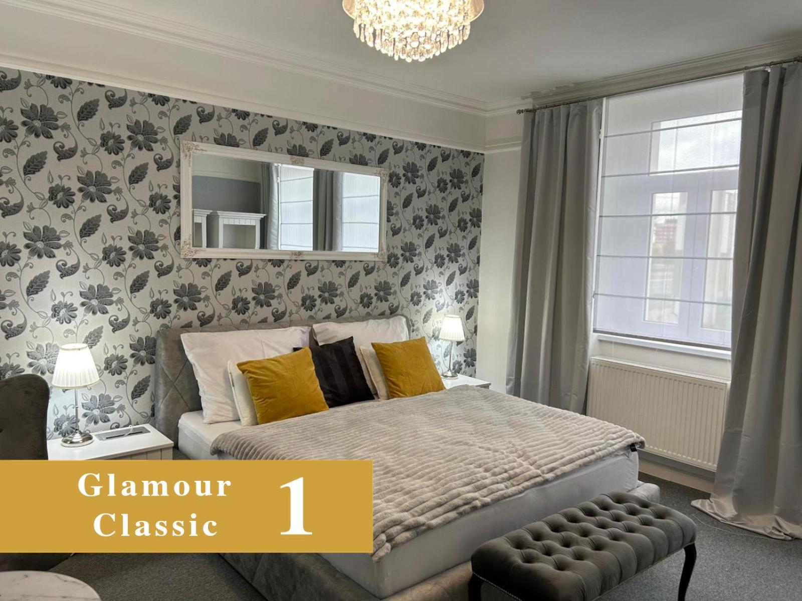 Efipa Glamour Apartments Plzen Luaran gambar
