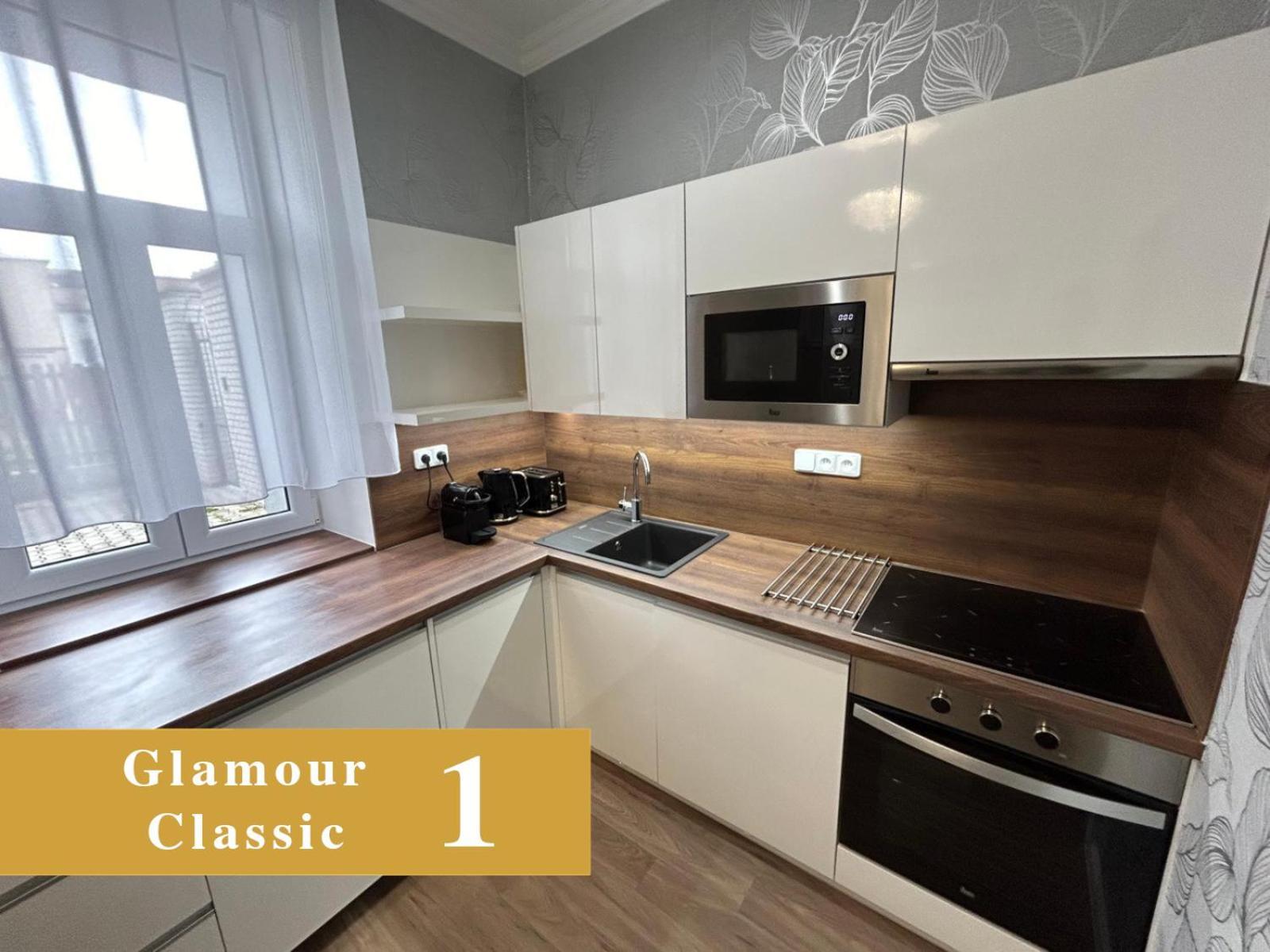 Efipa Glamour Apartments Plzen Luaran gambar
